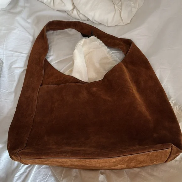 Brand new QUINCE Italian Suede Slouchy Shoulder Bag - Picture 2 of 5